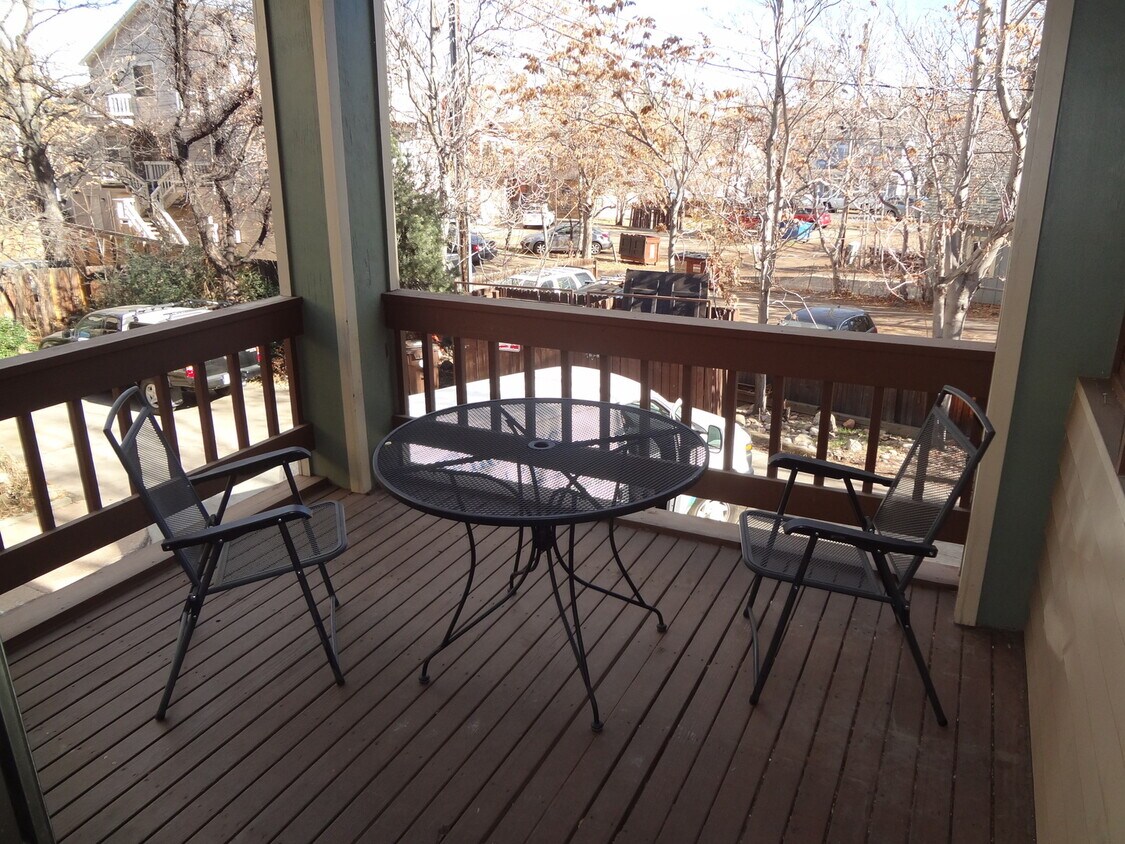 Primary Photo - Awesome Furnished one bedroom Condo, short...