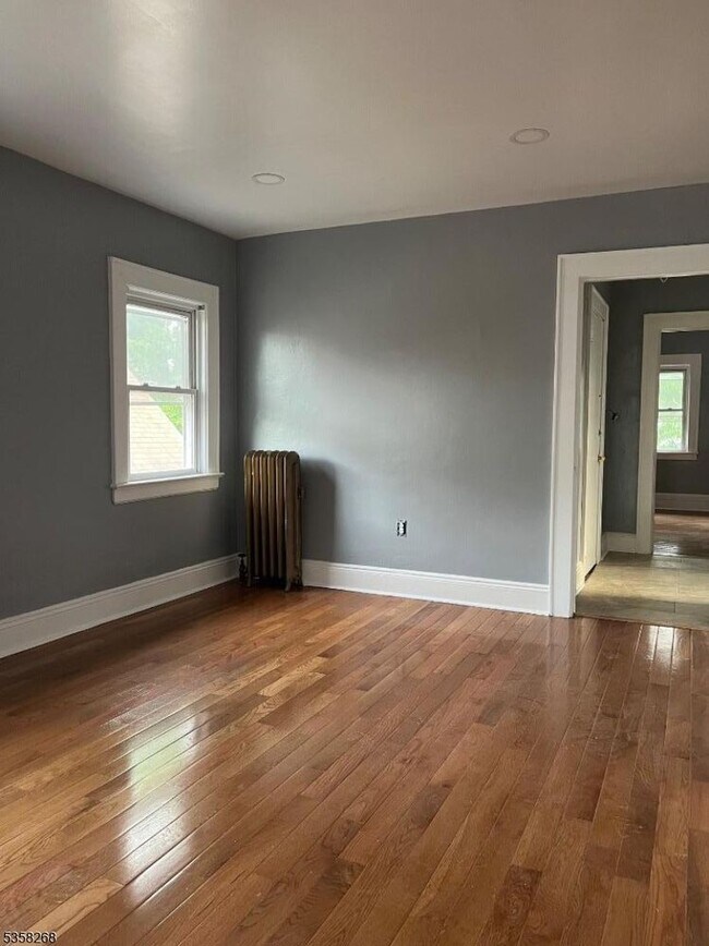 Foto del edificio - 305 Greylock Pkwy