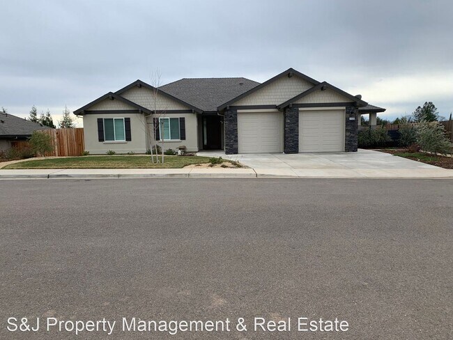 Building Photo - 1135 Sunny Creek Court
