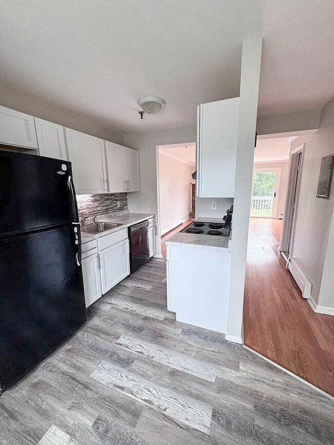 Foto del edificio - 678 Savin Ave