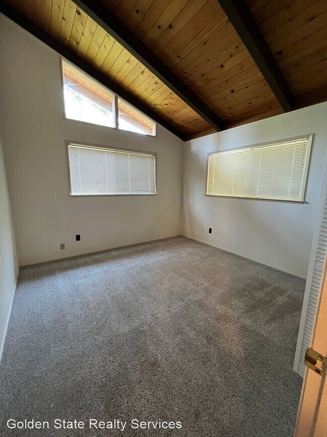 Building Photo - 3 br, 2 bath House - 11869 Lakeshore N