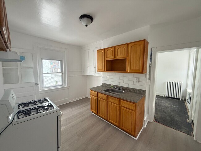 Foto del edificio - 321 E Price St