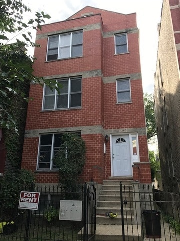 Primary Photo - 1340 N Campbell Ave