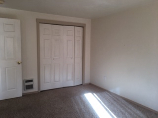 Primary Photo - 302 NE Starr St