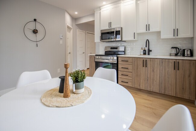 Building Photo - Newly renovated 1-bedroom apartment in Hull