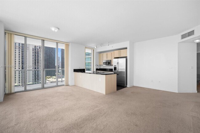 Foto del edificio - 79 SW 12th St