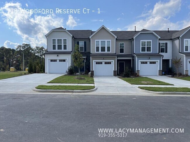 Foto del edificio - 113 Woodford Reserve Ct