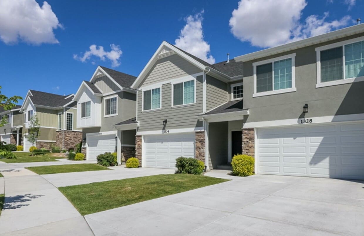 Photo - 1334 West Wallburg Drive-