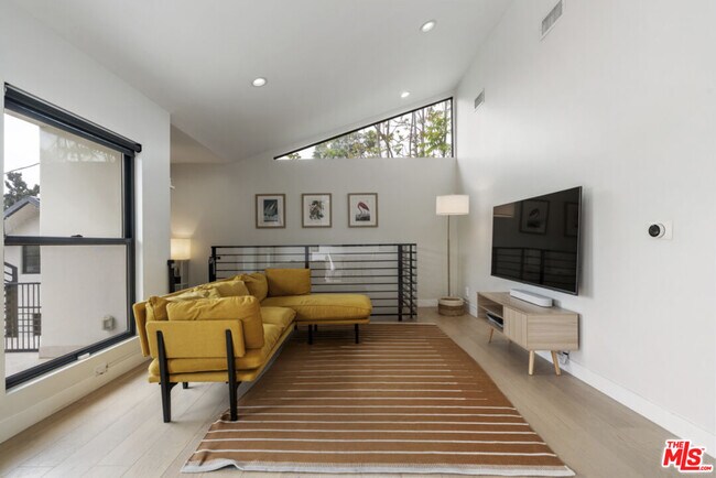 Foto del edificio - 3923 Fernwood Ave