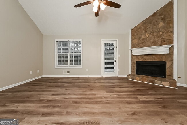 Building Photo - 709 Miami Ct