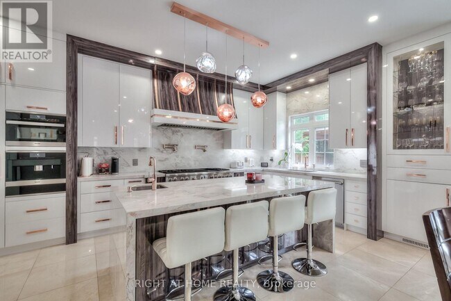 Building Photo - 26 Little Natalie Ct