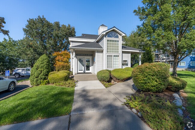 Entrada - Revere Ridge