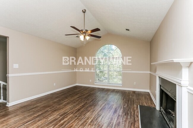 Building Photo - 329 Mill Glen Ct