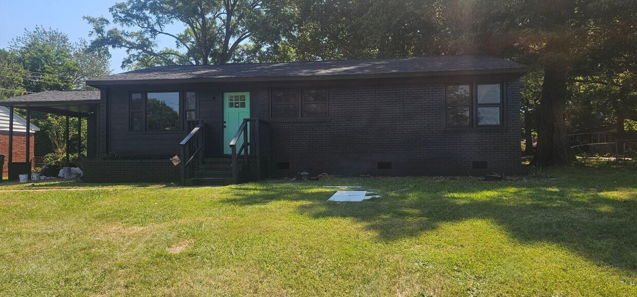 Building Photo - 3345 Graymont Dr
