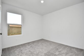 Building Photo - 22760 Hackberry Leaf Dr