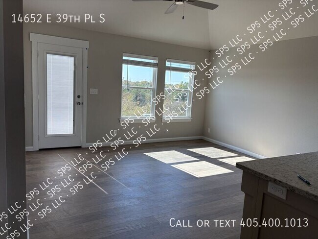 Foto del edificio - 14652 E 39th Pl S