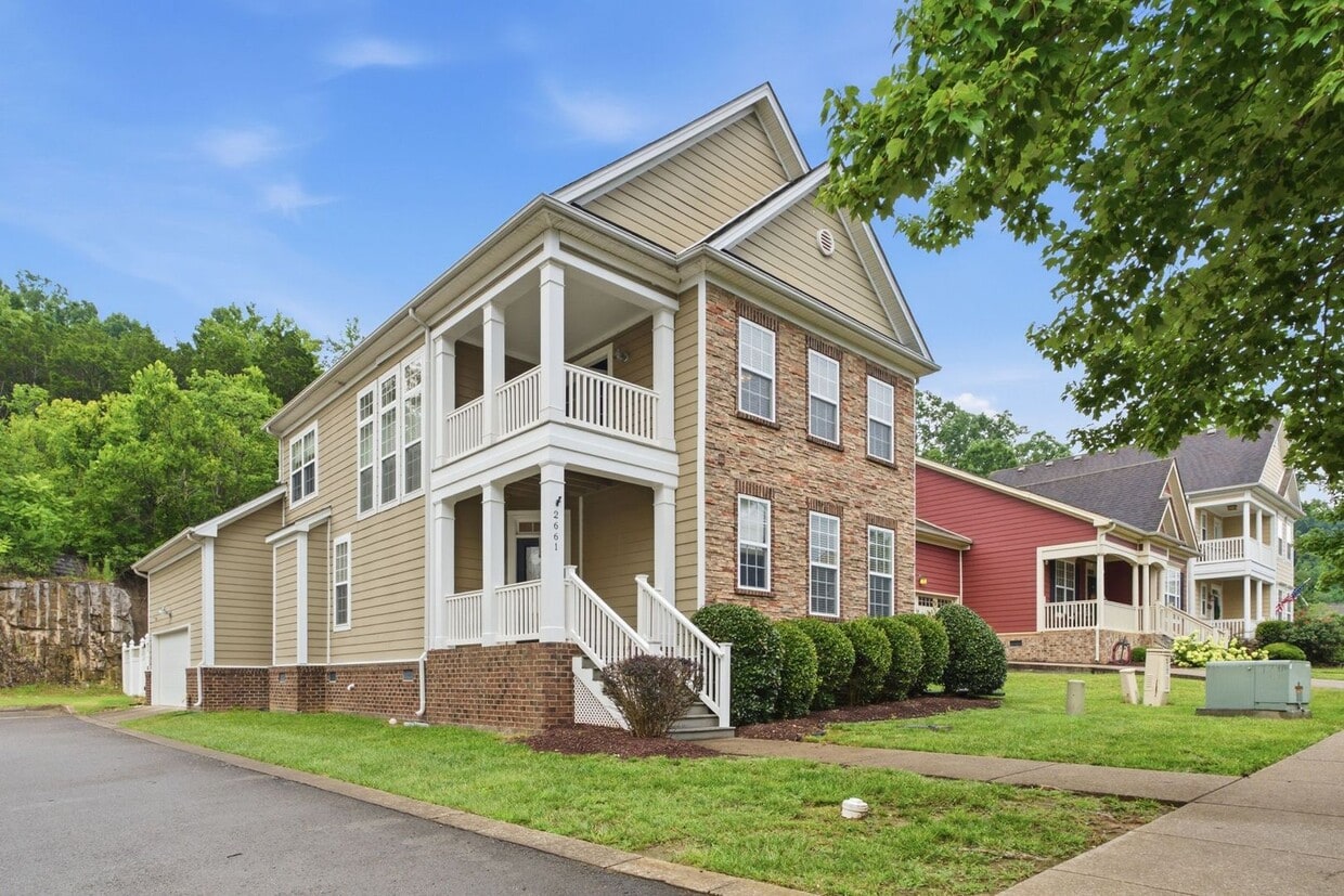 Lenox Village Townhome - Lenox Village Townhome