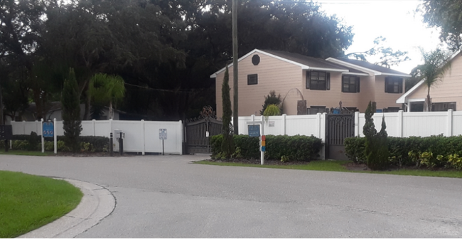 Foto del edificio - 12216 N 59th St