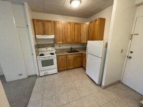 Building Photo - 2637 Kuilei St