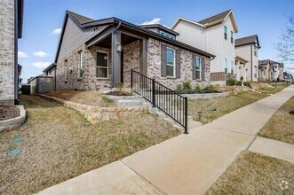 Building Photo - 2320 Stella Ln