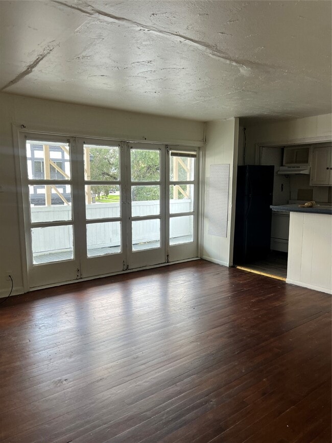 Foto del edificio - 1905 Binz St