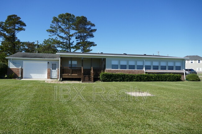 Building Photo - 144 Edgewater Dr