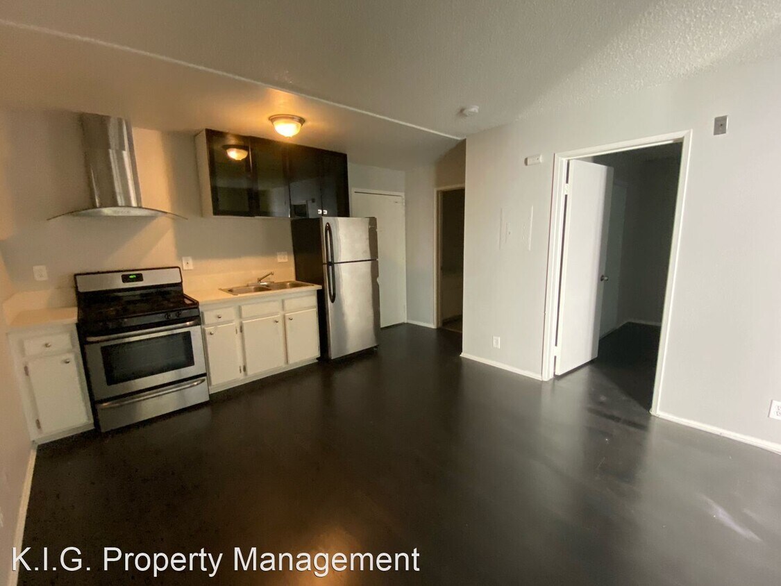 Primary Photo - 1 br, 1 bath Apartment - 827 S. Wilton Pla...