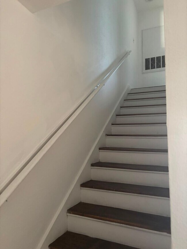 Foto del edificio - Homes For Rent In TX: Houston 77071 – Windsor Village 2BR