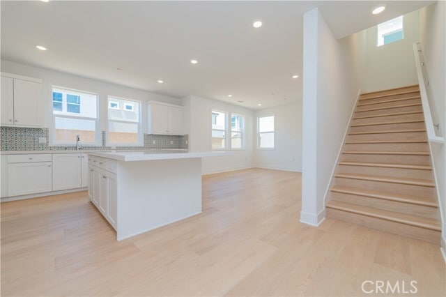 Building Photo - 446 Lobata