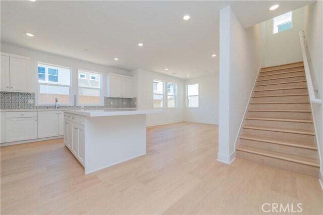 Foto del edificio - 446 Lobata