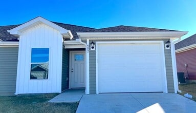 Building Photo - 402 Alex Jordan Dr