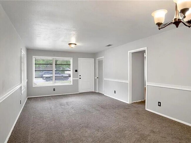 Foto del edificio - 3764 Autumndale Dr