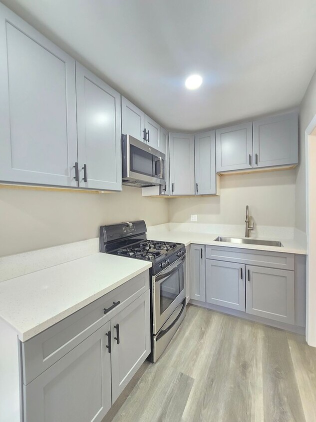 Primary Photo - 44414 Andale Ave