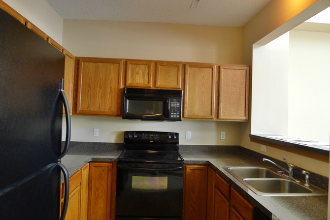 Building Photo - 737 Cobblestone Way