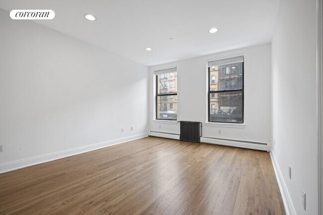 Foto del edificio - 2098 Frederick Douglass Blvd