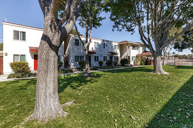 Building Photo - Southwinds Apartments