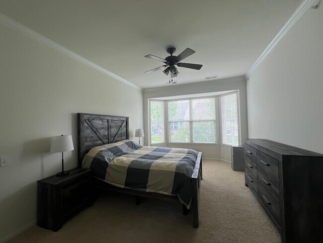 Foto del edificio - 13282 Poplar Way
