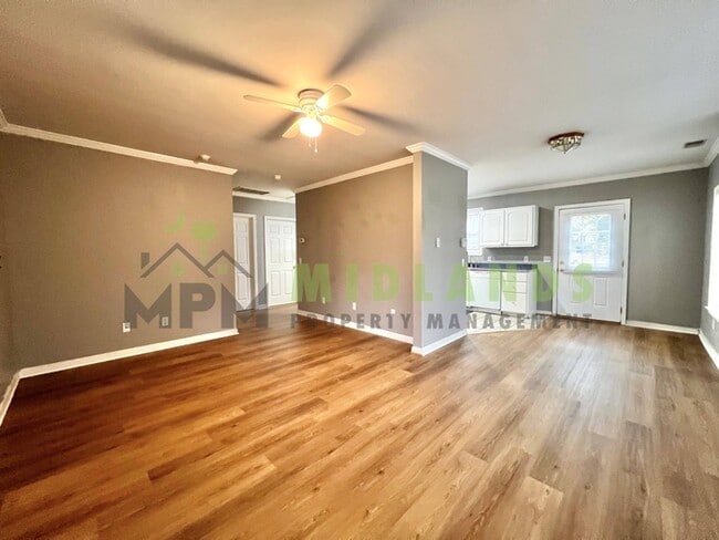 Building Photo - 3425 Manor Ave