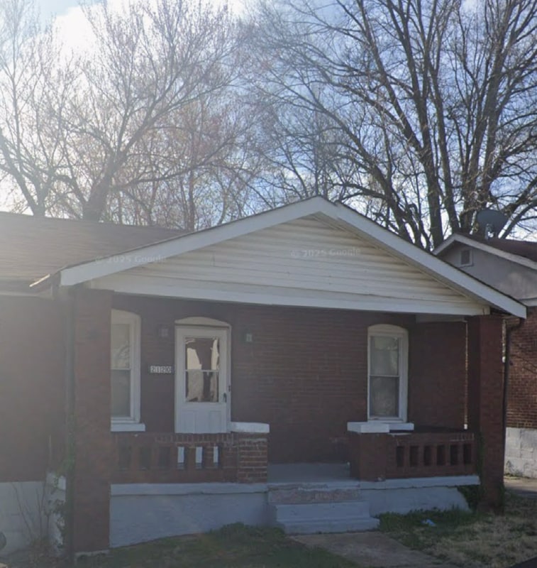 Primary Photo - 2120 67th St