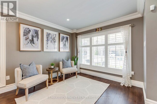 Building Photo - 2241 Shadetree Ave
