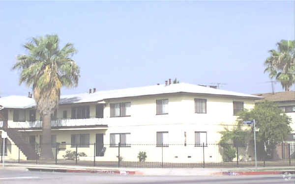 Building Photo - 11455 Sherman Way