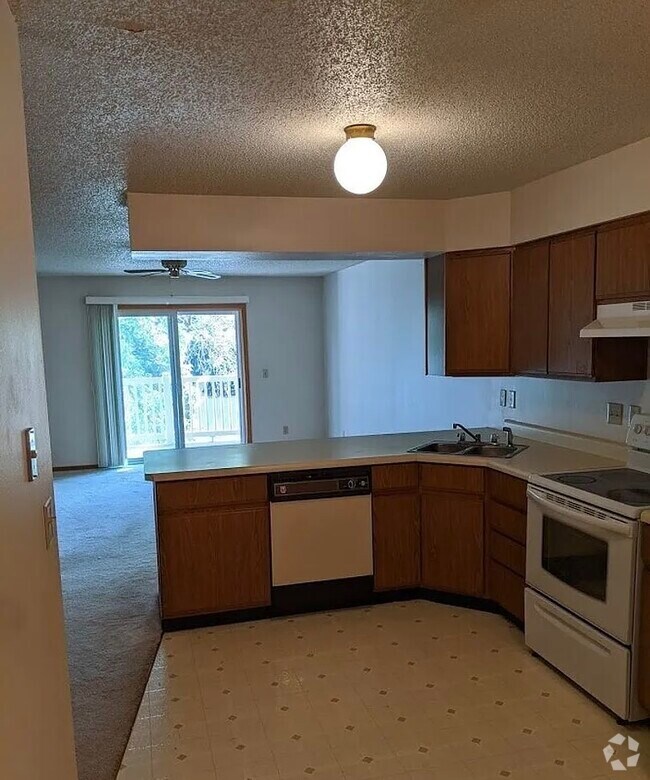 Building Photo - 229 Woodside Dr