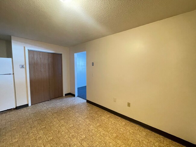 Foto del edificio - 185 Loudon Rd