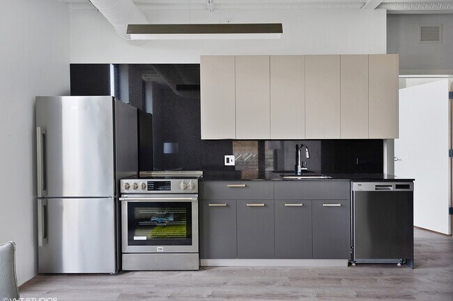 Foto del edificio - 1135 W Sheridan Rd