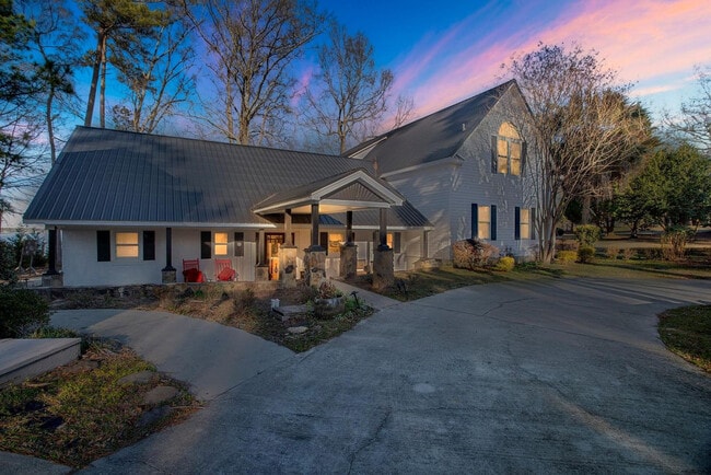 Building Photo - 1348 Misty Ln