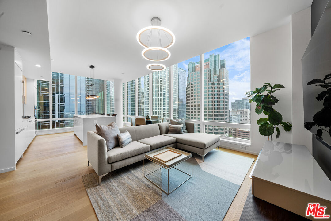 Foto principal - 877 Francisco St