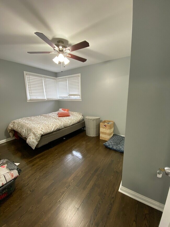 Building Photo - 7860 S Keeler Ave