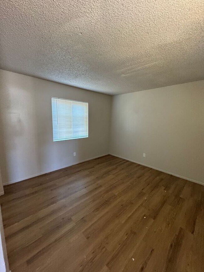 Foto del edificio - 217 W Jacinto St