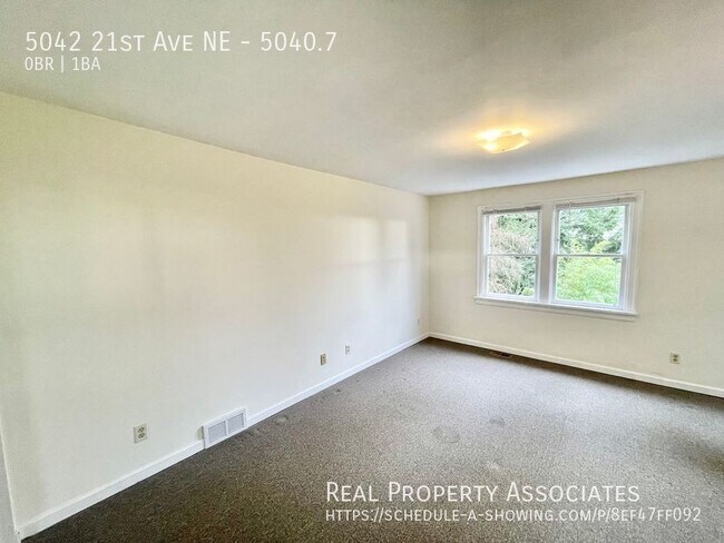 Foto del edificio - 5042 21st Ave NE