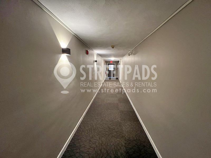 2 bedroom in Boston MA 02130 - 2 bedroom in Boston MA 02130